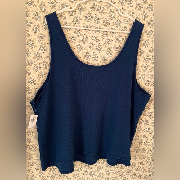 Navy Blue Crop Waffle Tank - Picture 2 of 7